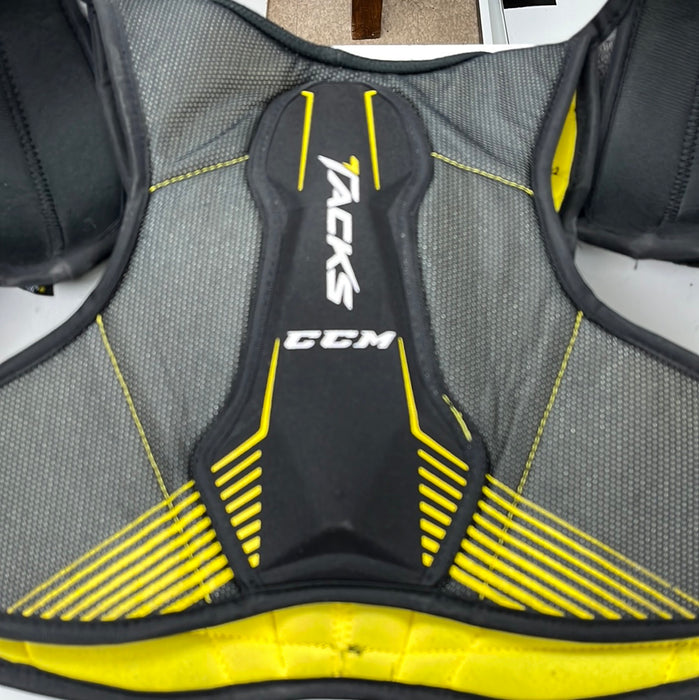 Used CCM Tacks 3092 Senior Small