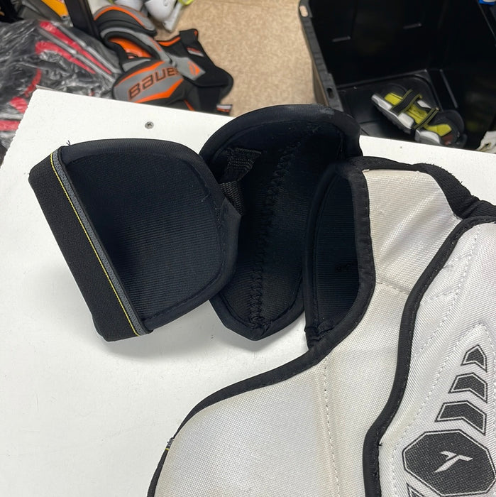 Used CCM Tacks 4052 Junior Small Shoulder Pads