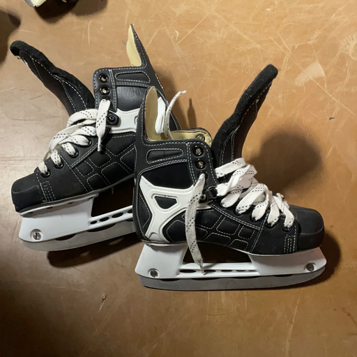 Used CCM Tacks 692 1D Skates