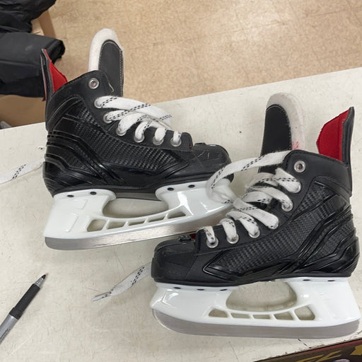 Used Bauer x300 12D Player Skates