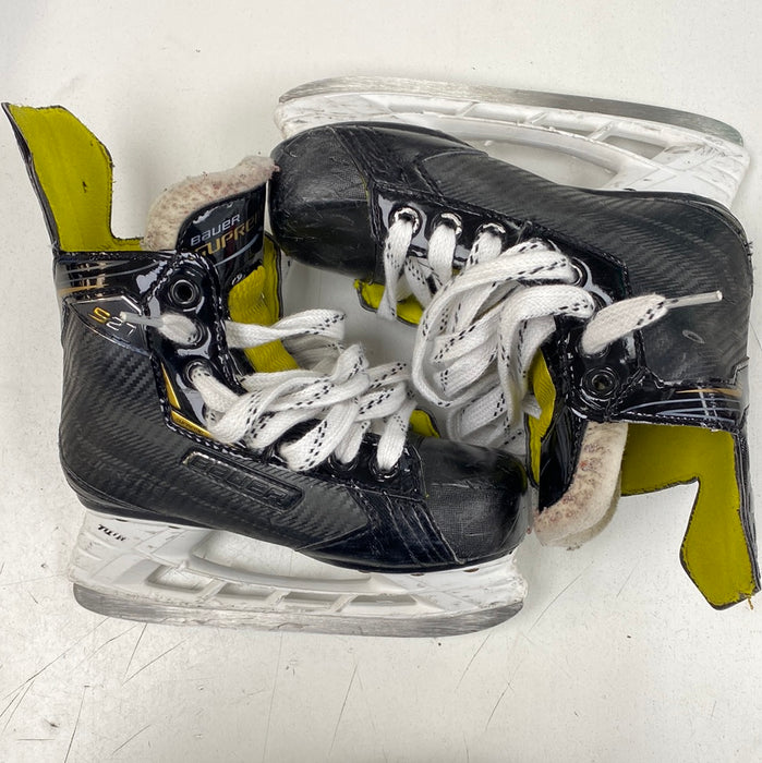 Used Bauer Supreme s27 Youth 13.5D Skate