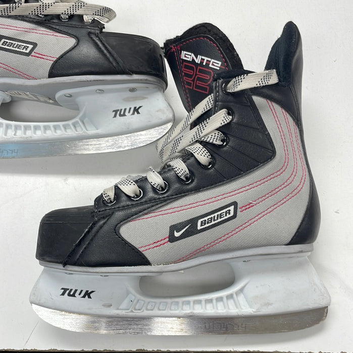 Used Nike Bauer Ignite 22 3D Player Skates