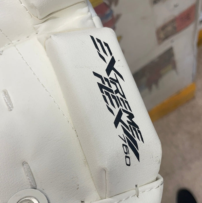 Used CCM Extreme Flex II 760 22” Goal Pads