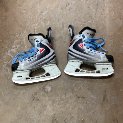 Used Bauer VAPOR IX Skates Y13