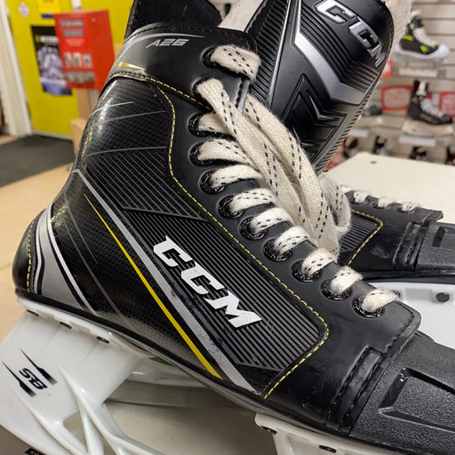 Used CCM Tacks A26 Skates 8D