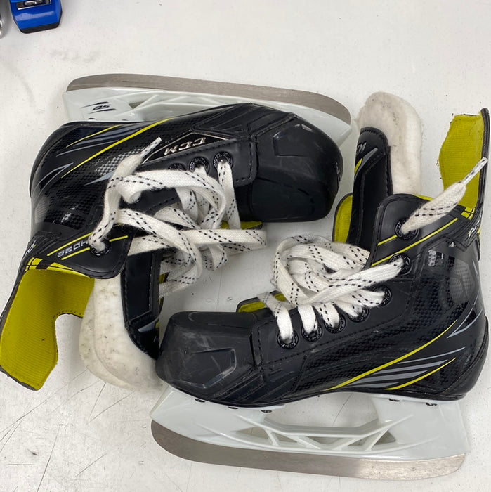 Used CCM Tacks 4092 11.5 Youth Skates