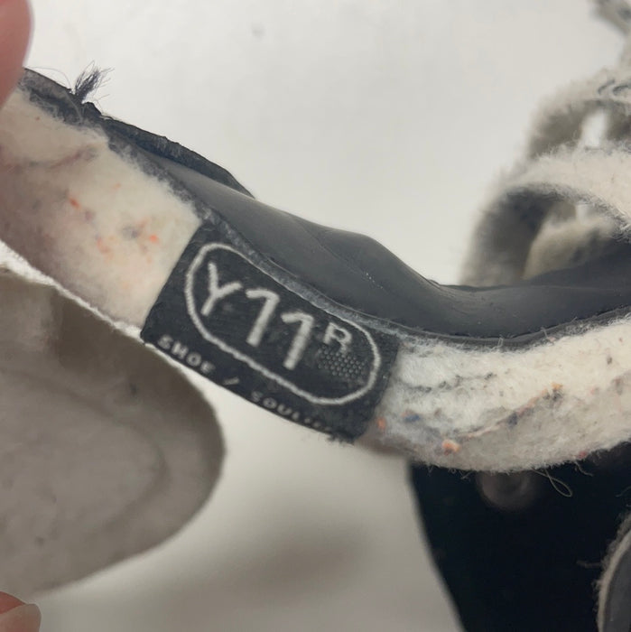 Used Bauer Supreme 140 11D Youth Player Skates