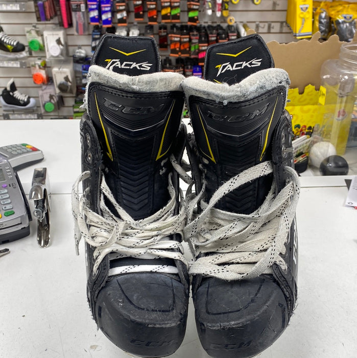 Used CCM Tacks 9090 6 D Skates