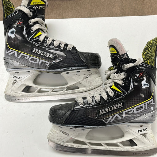Used Bauer Vapor 3X 3.5D Player Skates