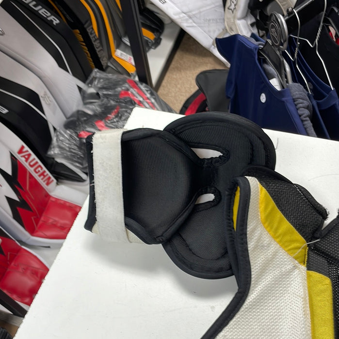 Used Bauer Supreme One40 Junior Small Shoulder Pads