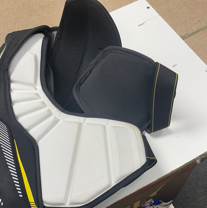 Used CCM SuperTacks 9060 Senior Medium Shoulder Pads