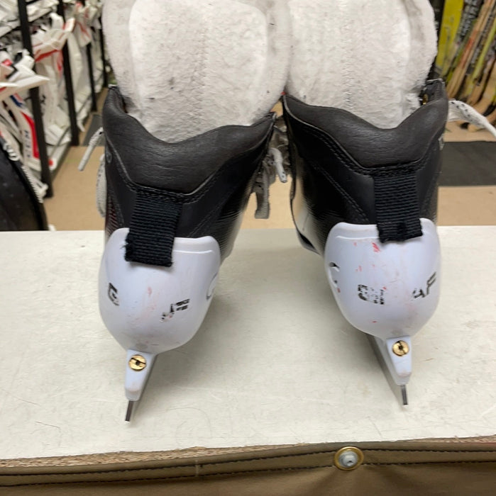 Used Graf DM1080 6.5 Goalie Skates