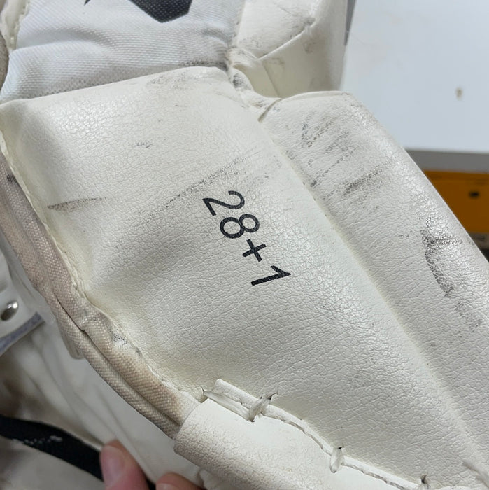 Used CCM Extreme Flex II 760 28”+1” Goalie Pads