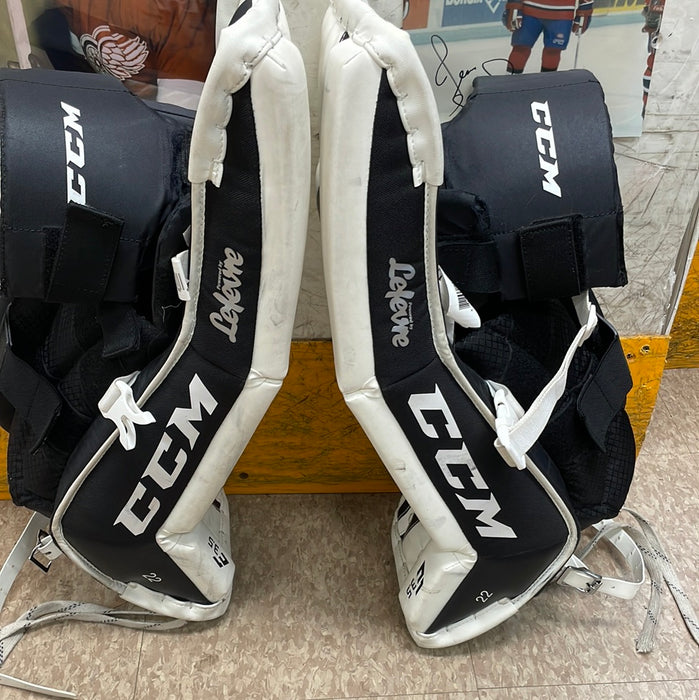 Used CCM Extreme Flex E3.5 22” Goal Pads