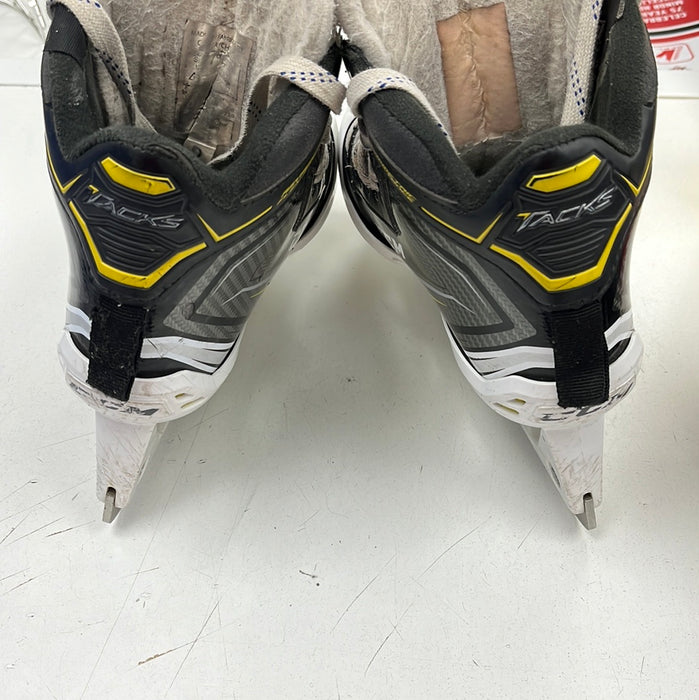 Used CCM Tacks 9060 4.5D Goalie Skates