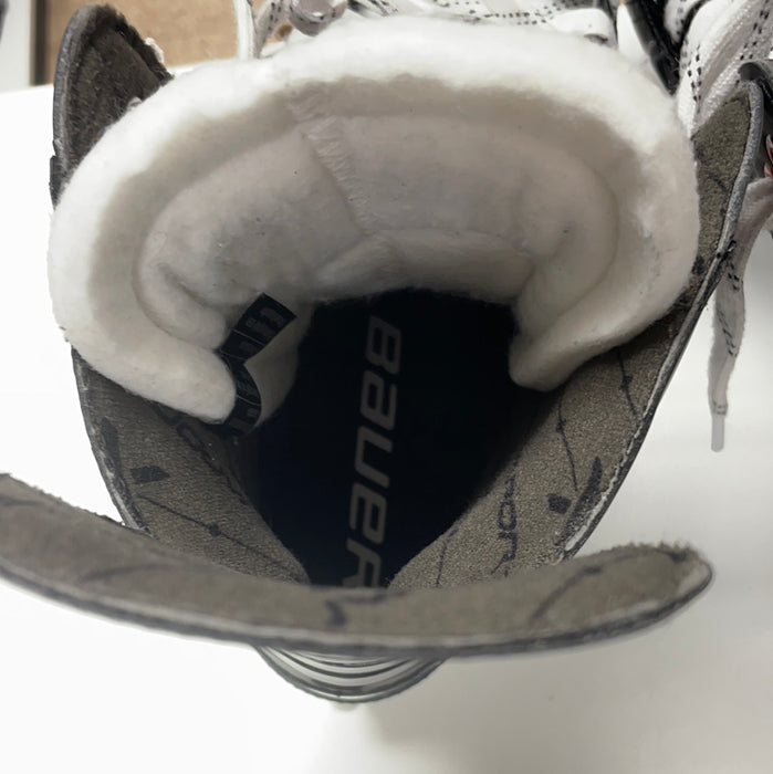 Used Bauer Vapor x3.5 9.5D Player Skates
