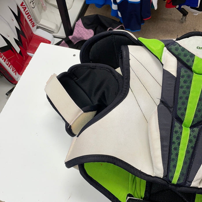 Used Bauer Supreme One80 Junior Large Shoulder Pads
