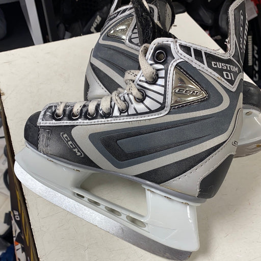 Used CCM Custom01 Skates 13J