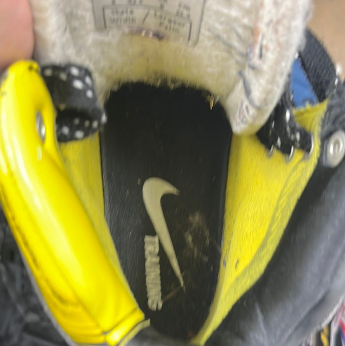 Used CCM Tacks 7.5 Goal Skate