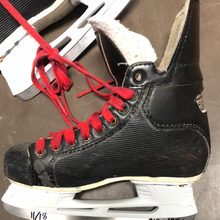 Used Graf Supra 705 2D Skates