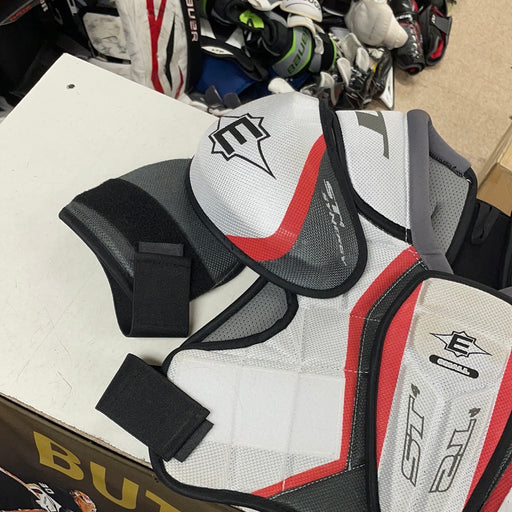 Used Easton Synergy ST4 Senior Small Shoulder Pads