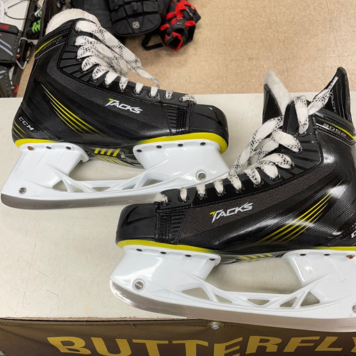 Used CCM Tacks 3052 9EE Player Skates
