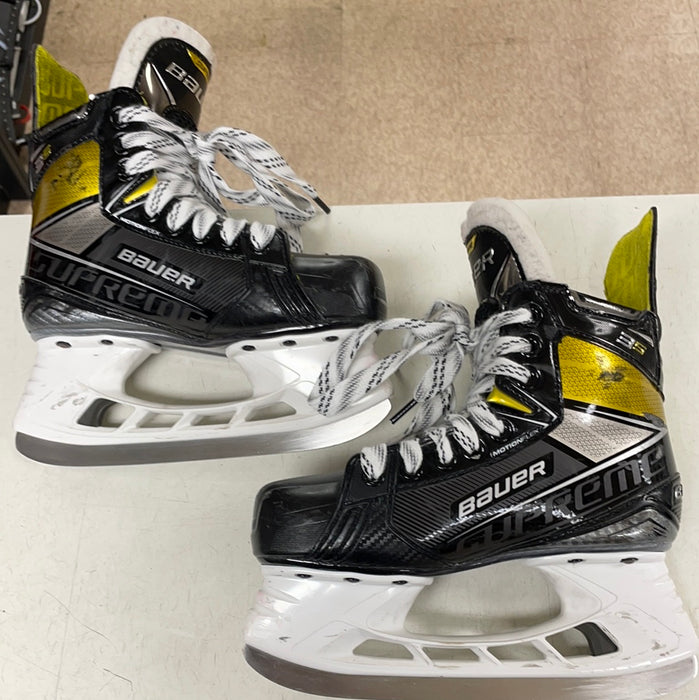 Used Bauer 3S 2EE Player Skates