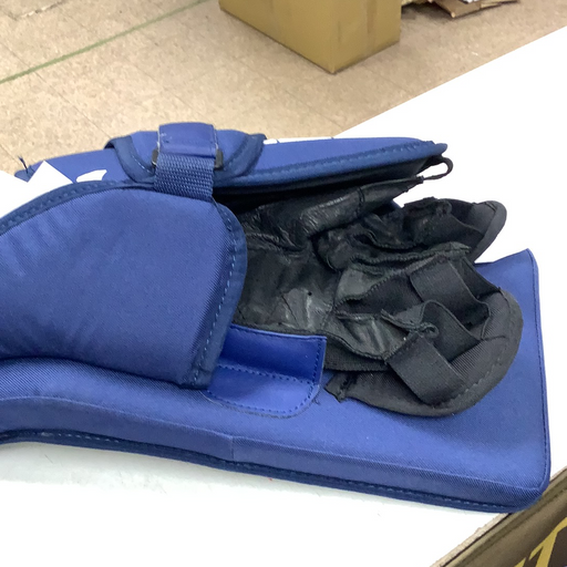 Used CCM Ball/Road Hockey Full Right Blocker Senior