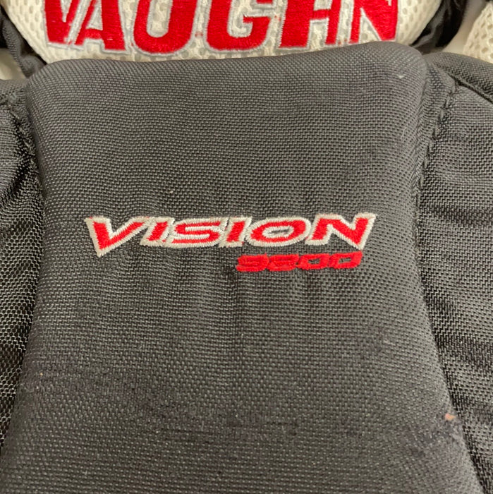 Used Vaughn Vision 9200 Junior Small Chest Protector
