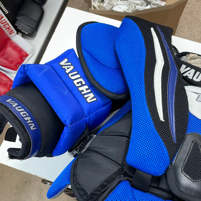 Used Vaughn V7 XP Junior Small Chest Protector