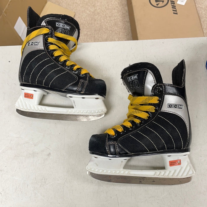 Used CCM 40 8D Youth Skates