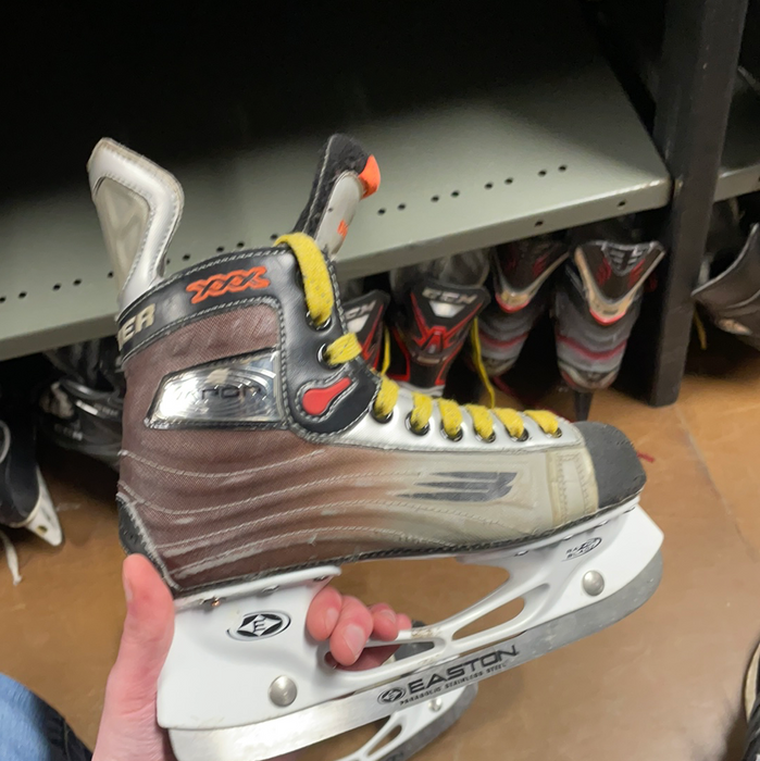 Used Bauer Vapor XXX 4D Player Skates