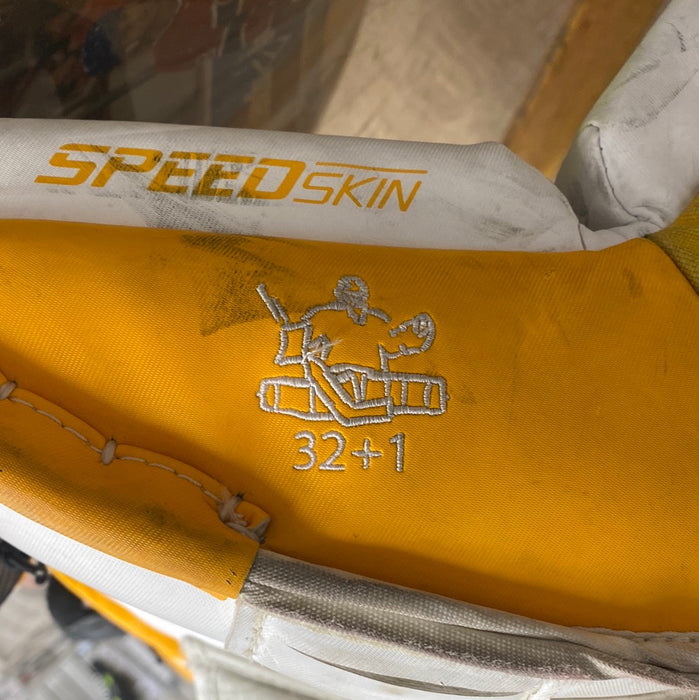 Used CCM P2.9 32+1 Goal Pads