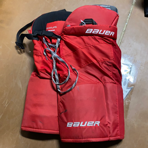 Used Bauer Nexus N8000 Junior Large