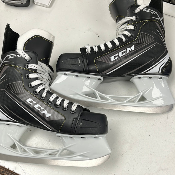 Used CCM Tacks 9040 7D Player Skate