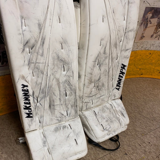 Used McKenney Pro 295 Leg Pads 28” + 1”