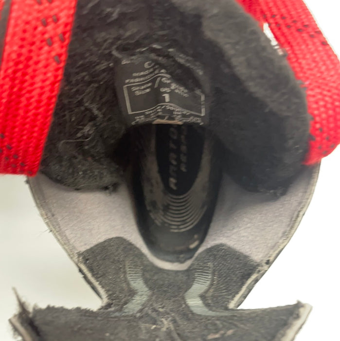 Used CCM JetSpeed 280 1D Player Skates