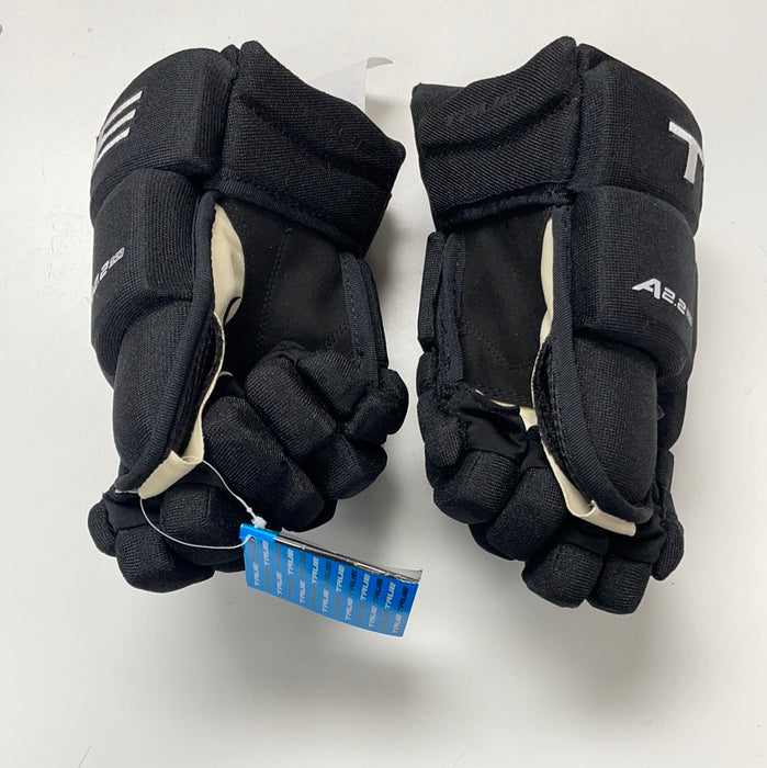 True A2.2 SBP Junior Player Gloves