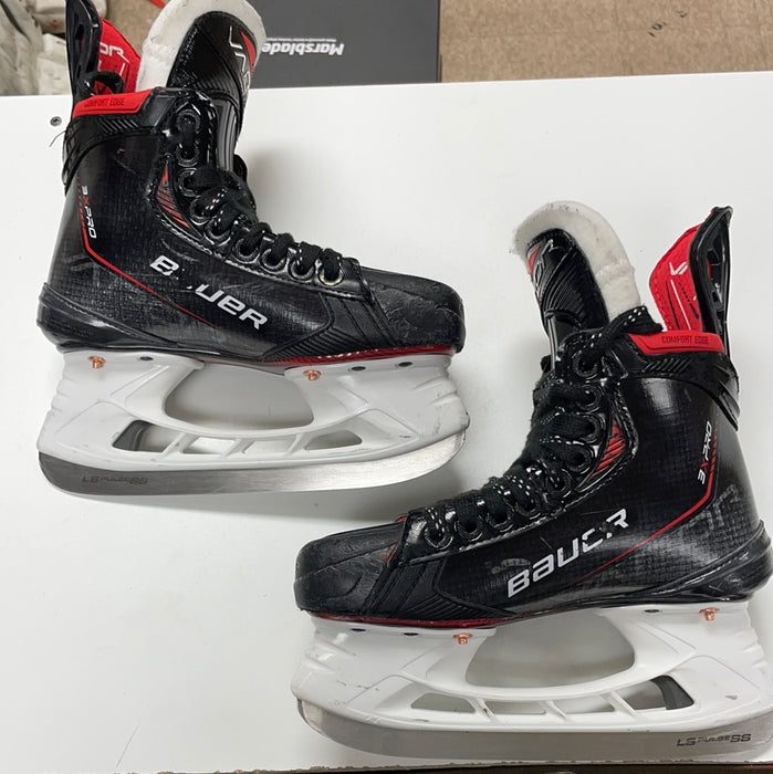 Used Bauer Vapor 3X Pro 2D Player Skates
