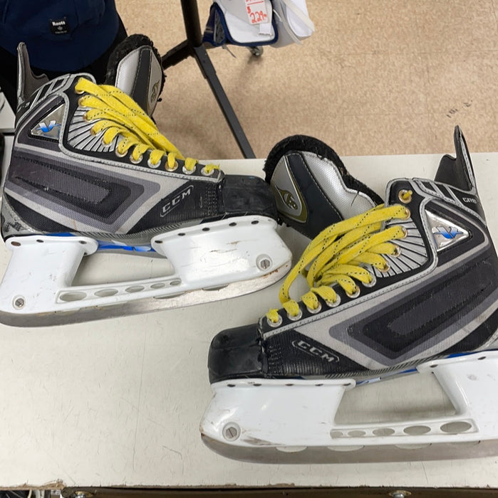 Used CCM Ovi CRB-9 7D Player Skates