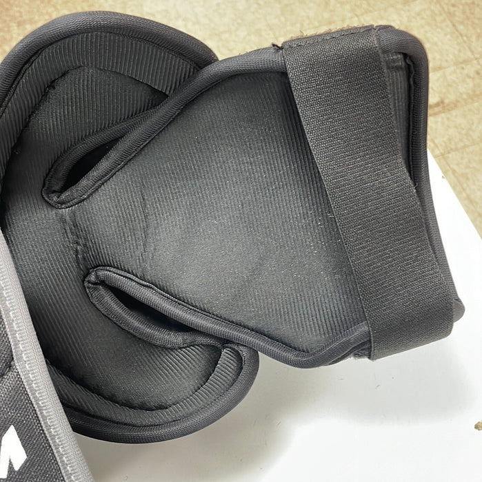 Used CCM QLT250 Senior Small Shoulder Pads