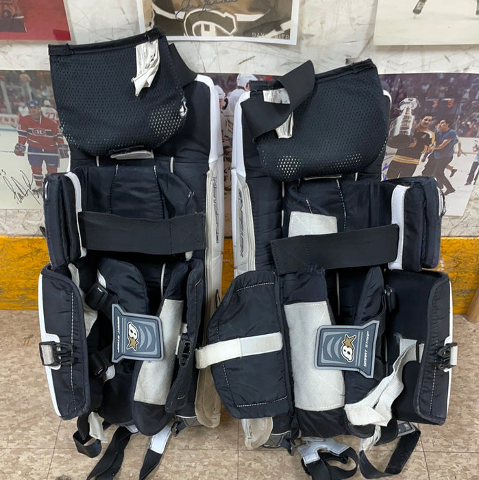 Used Brian’s NetZero 23” Goalie Pads