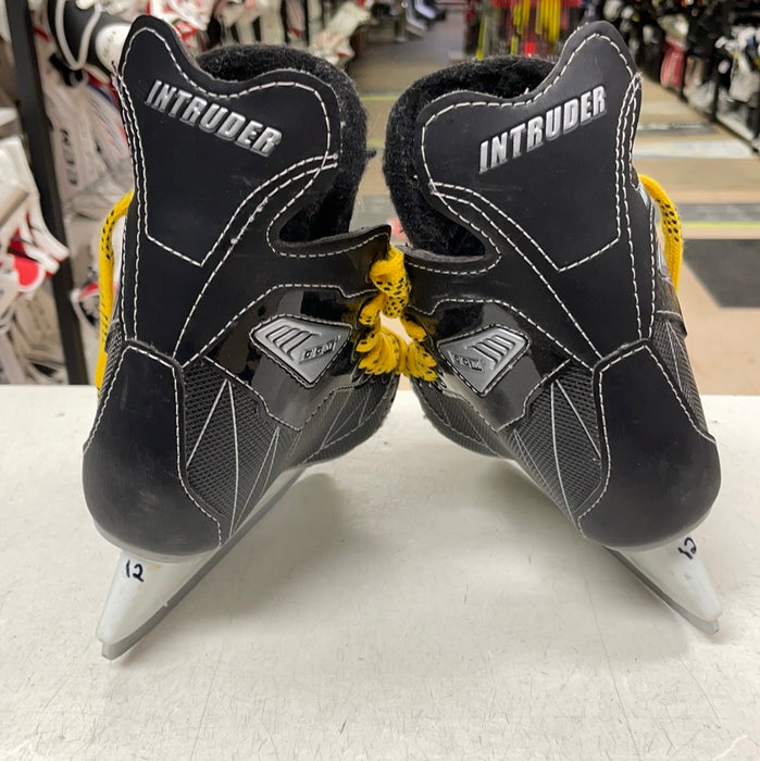 Used CCM Intruder 12D Youth Skates