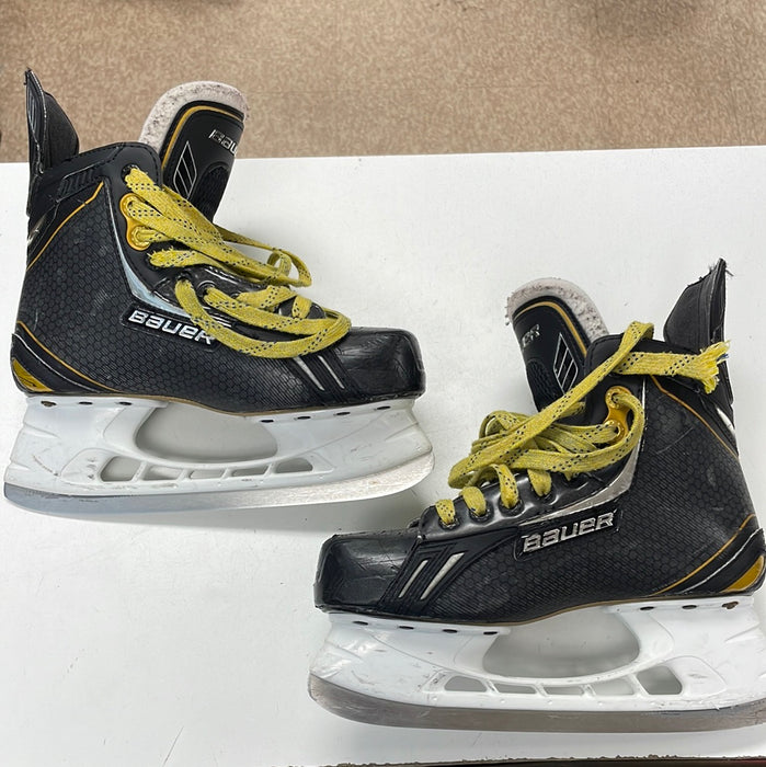Used Bauer Supreme One.8 5D Player Skates