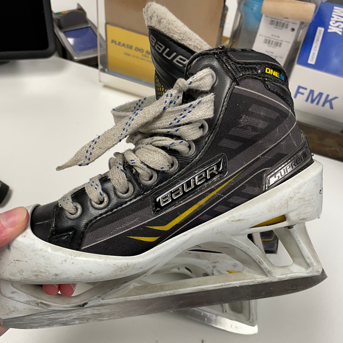 Used Bauer supreme one.9 3D Goalie skates