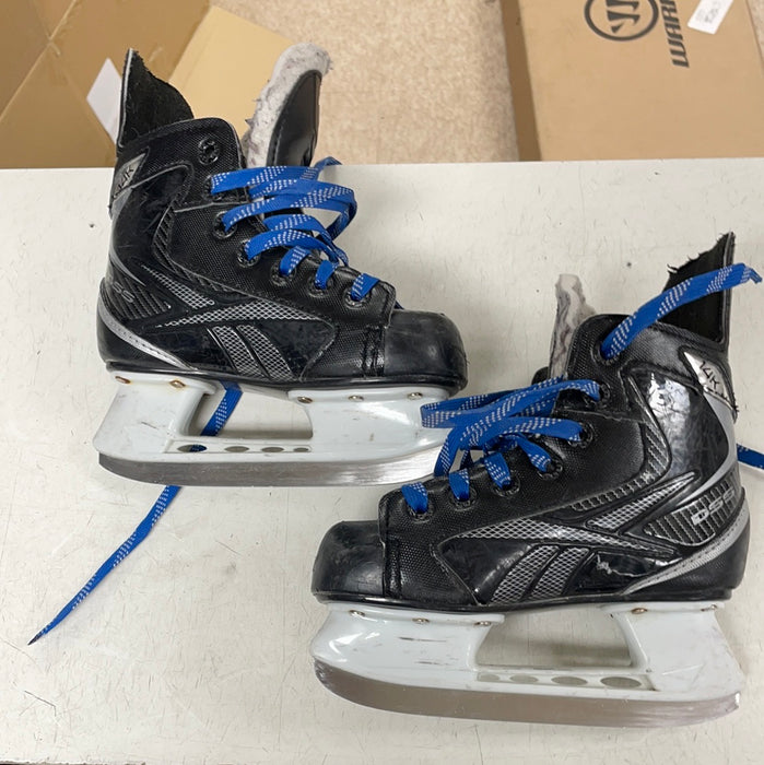 Used Reebok 14k 11D Youth Skates