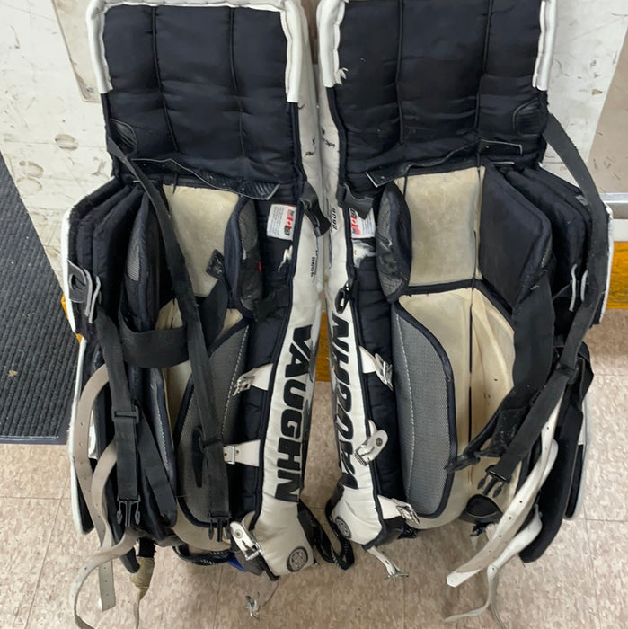 Used Vaughn Epic 8606 36”+1” Goalie Pads