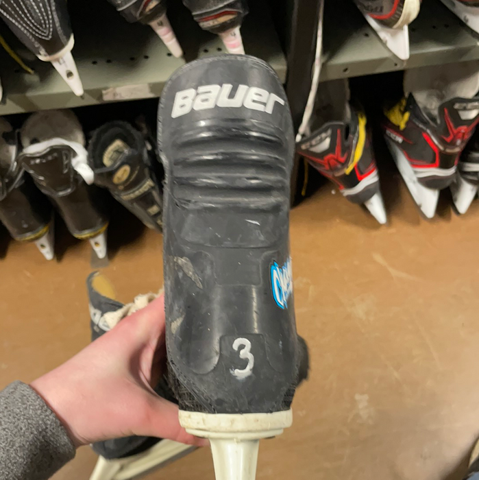 Used Bauer Charger 3D Player Skates