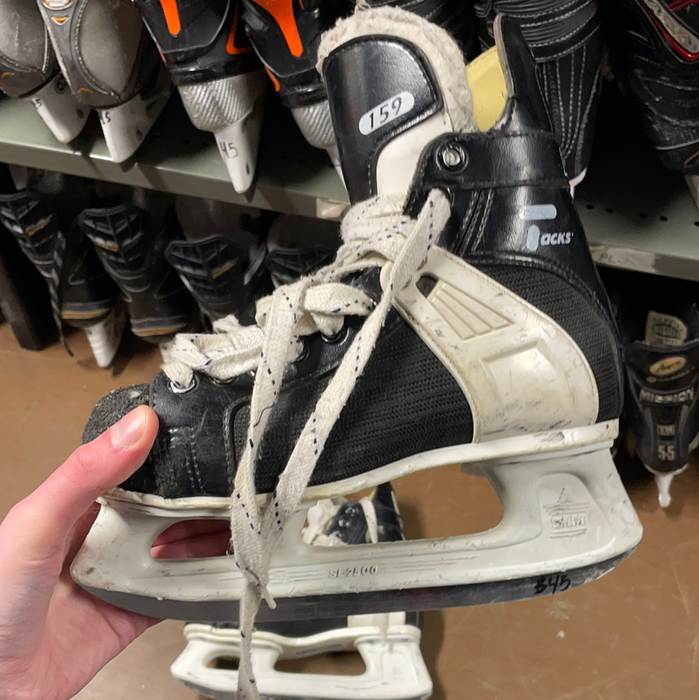 Used CCM Tacks 159 3D Player Skates