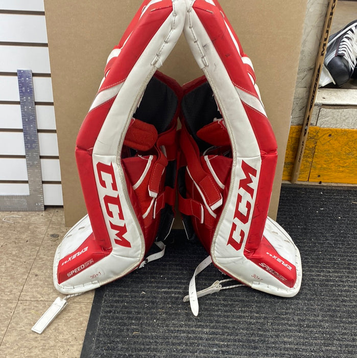 Used CCM Eflex 5.5 30+1 Goal Pads